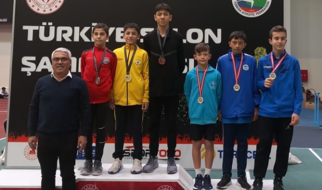 Yüreğirli atletlerden Türkiye rekoru