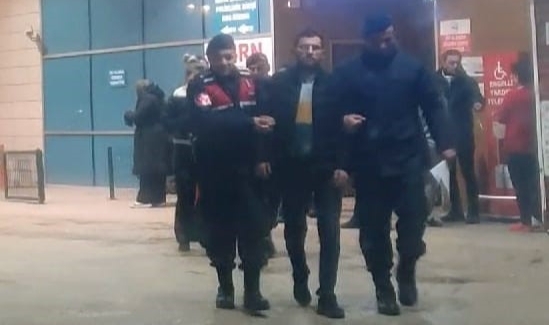 Zihinsel engelli oğlu tarafından öldürüldü, gözyaşlarıyla toprağa verildi