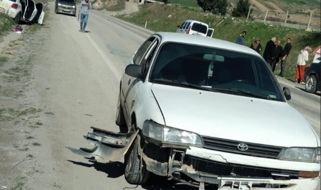 Adıyaman'da 3 araç çarpıştı: 3 yaralı