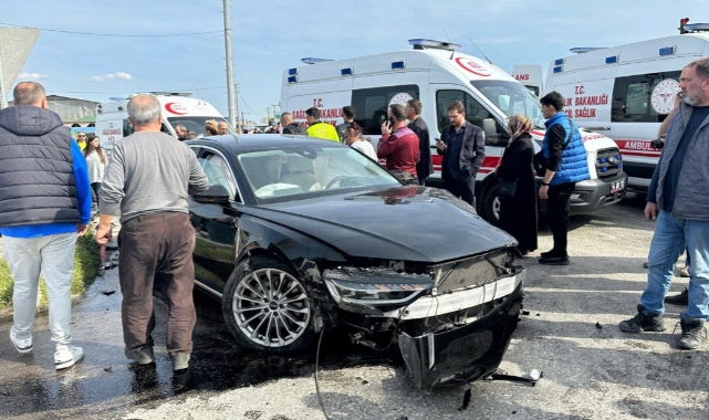 AK Partili vekil kaza geçirdi: 5 kişi yaralandı
