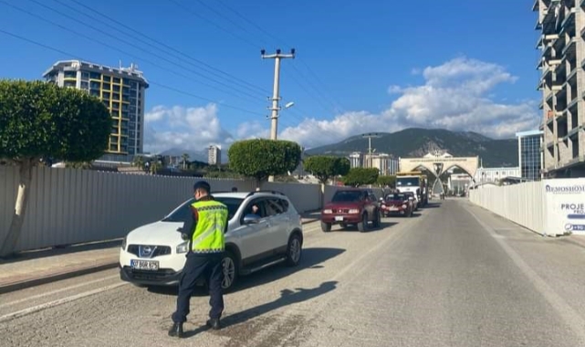 Alanya'da 526 araç ve sürücüye ceza yağdı