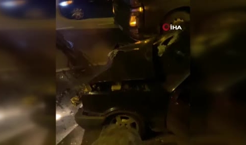 Ankara’da 5 araçlı zincirleme trafik kazası: 2 yaralı