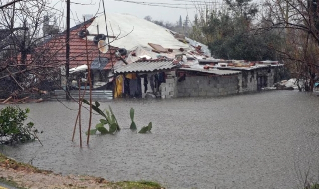 Antalya'da sel 1 can aldı!