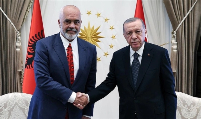 Arnavutluk Başbakanı Edi Rama, Türkiye'ye gelecek