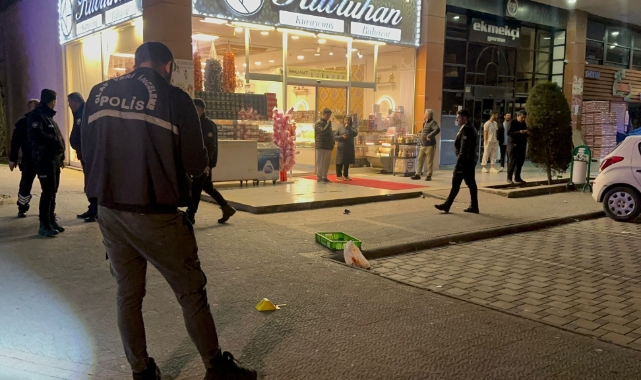 Avcılar’da iki grup arasındaki silahlı kavga kamerada: 1 yaralı