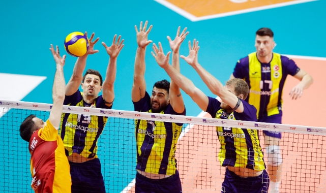 AXA Sigorta Efeler Ligi: Fenerbahçe 3 - Galatasaray HDI Sigorta: 2