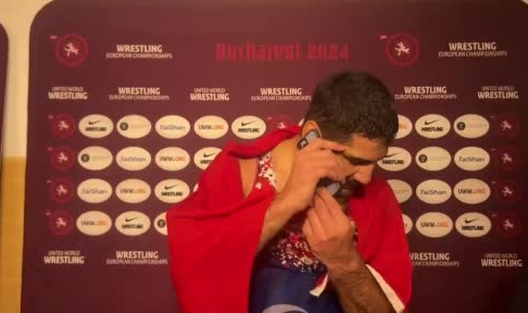 Bakan Bak, Taha Akgül’ü telefonla arayarak tebrik etti