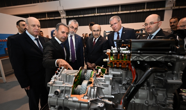 Bakan Işıkhan’dan BTSO Projelerine tam not