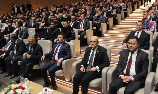 Bakan Şimşek, Kayseri OSB’de istişare toplantısına katıldı
