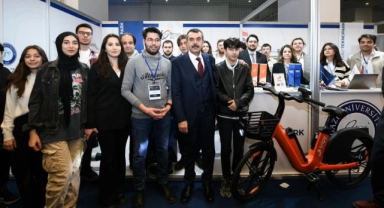 Bakan Tekin, Verimlilik ve Teknoloji Fuarı'nı ziyaret etti