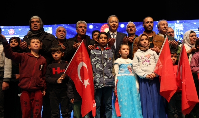 Bakan Yerlikaya, Diyarbakır’da TOKİ kura çekimine katıldı