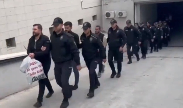 Bakan Yerlikaya duyurdu! Çok sayıda göçmen kaçakçısı yakalandı