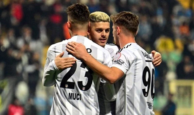 Beşiktaş derbiye moralli gidiyor