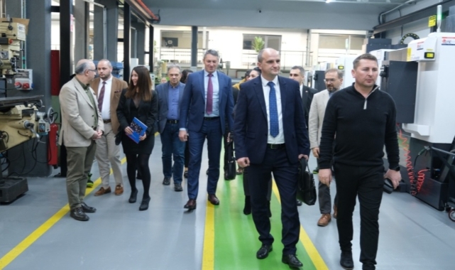 Bosna Hersek Dış Ticaret Odası Başkanı Vukoviç Bursa Organize Sanayi Bölgesi'ni ziyaret etti