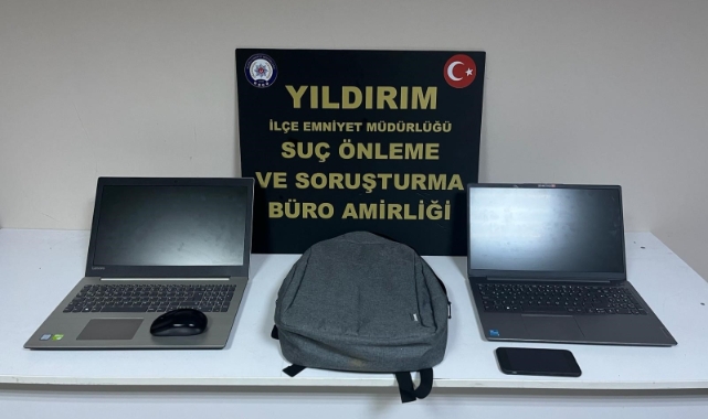 Böyle pişkinlik görülmedi! Çıktığı ağaçtan polise el salladı