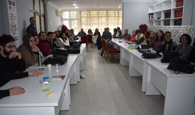 Burdur’da Danimarkalı uzmandan İngilizce öğretmenlerine eğitim