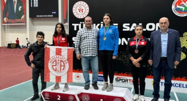 Bursa Büyükşehir Belediyespor Kulübü sporcularından 10 madalya