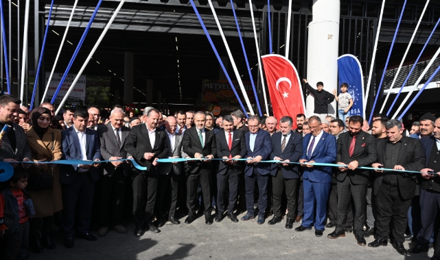 Bursa Büyükşehir'den modern pazaryeri!