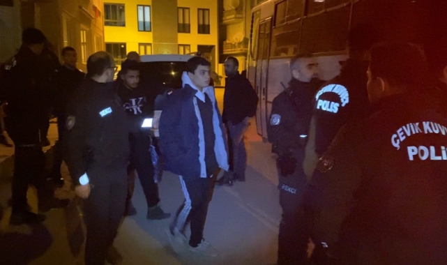 Bursa'da 12 yabancı uyruklu şahıs yakalandı!