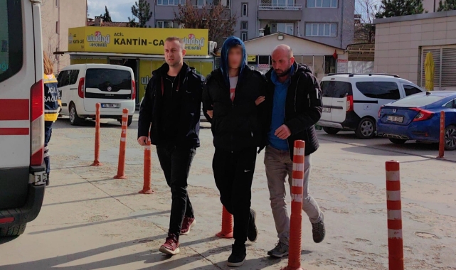Bursa'da 2 kişiyi bıçaklayan şüpheli yakalandı