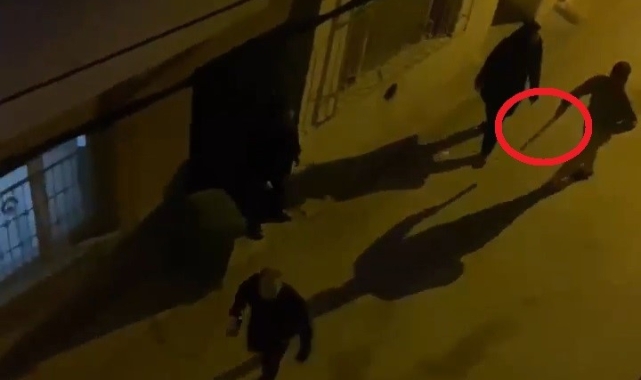 Bursa'da aileler arasındaki palalı kavga kamerada