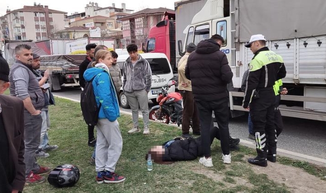 Bursa'da aynı yolda bir kaza daha! 2 kişi yaralandı