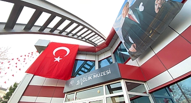 Bursa'da Dr. Ceyhun İrgil Sağlık Müzesi Özgür Özel'in katılımıyla açıldı