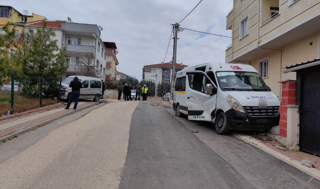 Bursa'da öğrenci servisi kaza yaptı! Çok sayıda yaralı var