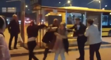 Bursa'da otobüs şoförüyle yolcu birbirine girdi!