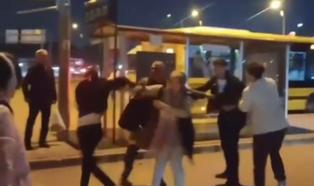 Bursa'da otobüs şoförüyle yolcu birbirine girdi!