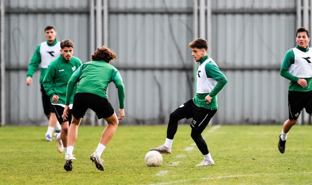 Bursaspor'da Ankara Demirspor maçı hazırlıkları sürüyor