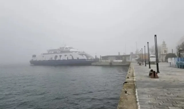 Çanakkale Boğazı'nda gemi trafiğine sis engeli!