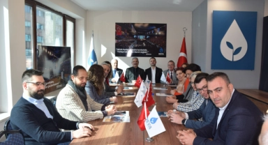 CHP Bursa il teşkilatı, DEVA Partisi Bursa İl Başkanlığı'nı ziyaret etti