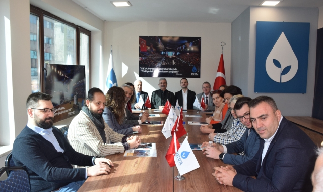 CHP Bursa il teşkilatı, DEVA Partisi Bursa İl Başkanlığı'nı ziyaret etti