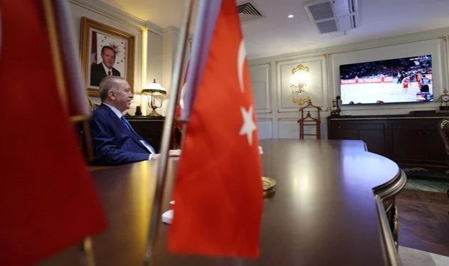 Cumhurbaşkanı Erdoğan, 12 Dev Adam'ın maçını izledi