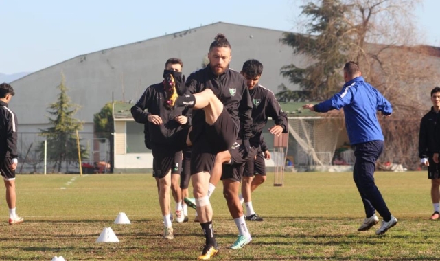 Denizlispor, mücadeleye devam ediyor
