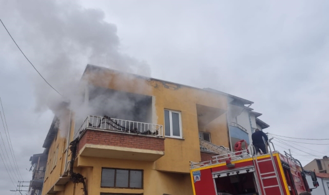 Domaniç’te korkutan ev yangını