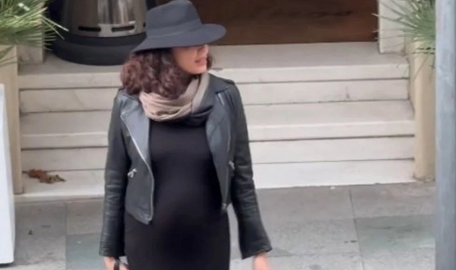 Dünyanın en güzel kızı ikinci kez anne oluyor