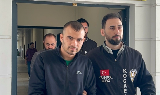 Düşük ayarlı altınlarla 5 kuyumcuyu 200 bin TL dolandırdılar
