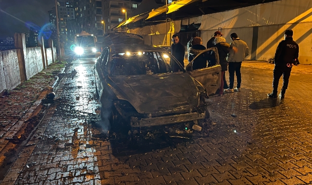Esenyurt’ta otomobil alev topuna döndü
