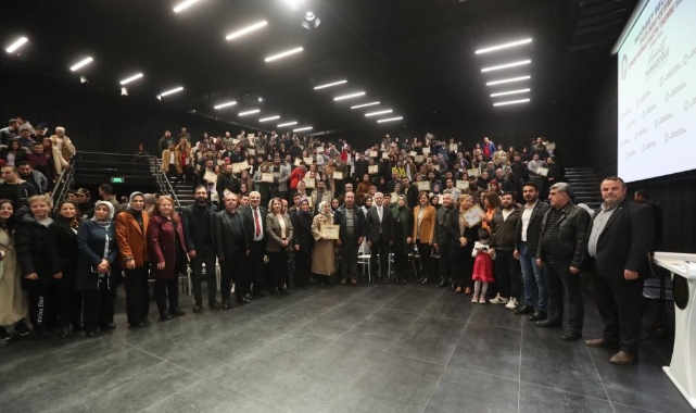 Evlilik Okulu’nda eğitim gören 452 çift sertifika aldı
