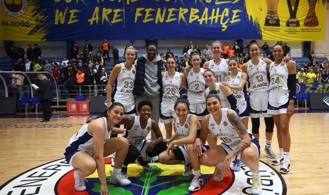 Fenerbahçe Kadın Basketbol Takımı çeyrek finalde