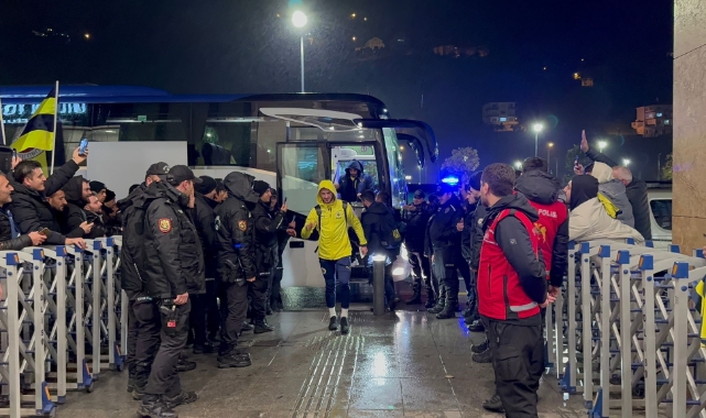 Fenerbahçe Rize’den mutlu ayrıldı
