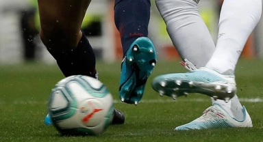 Futbolda ara transfer dönemi yarın sonlanıyor