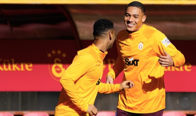Galatasaray'da Carlos Vinicius ilk antrenmanına çıktı