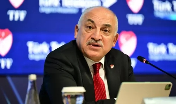 Galatasaray'dan Büyükekşi için ihraç talebi!