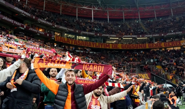 Galatasaray taraftarından TFF'ye sessiz protesto