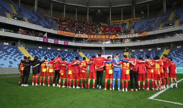 Göztepe, ikinci sıradaki yerini sağlamlaştırdı
