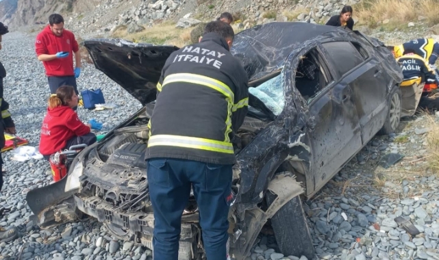 Hatay'da otomobil uçuruma yuvarlandı: 1 ölü, 1 ağır yaralı