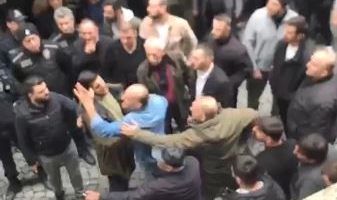 Hopa’da CHP'nin liste tartışması yumruklu kavgaya dönüştü